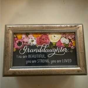 Musical Floral Granddaughter jewlery box